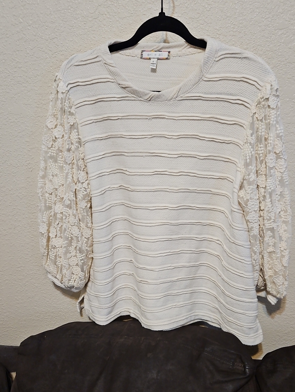 Cream Lace-Sleeve Scoop Neck Knit Top
